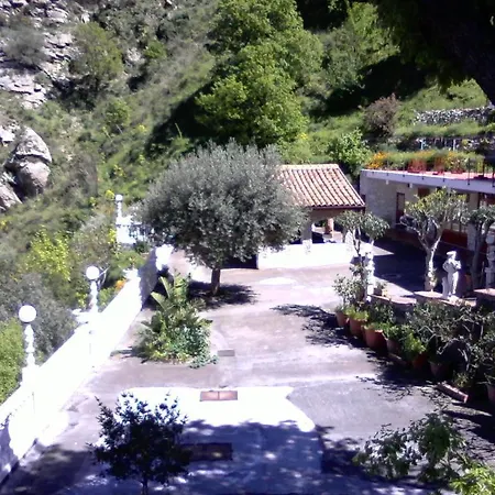 Pace Πανσιόν Castelmola